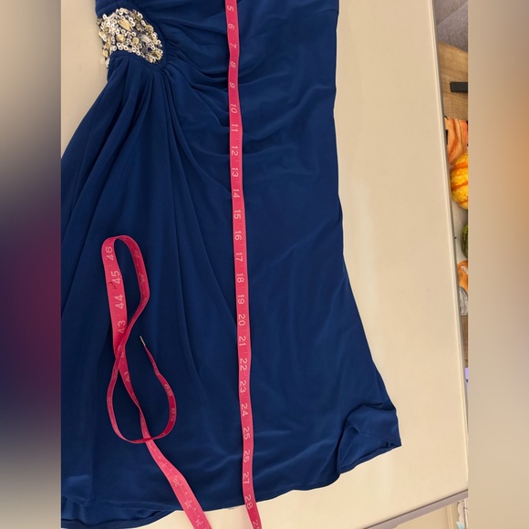 Hailey Logan one shoulder blue dress - Picture 6 of 7